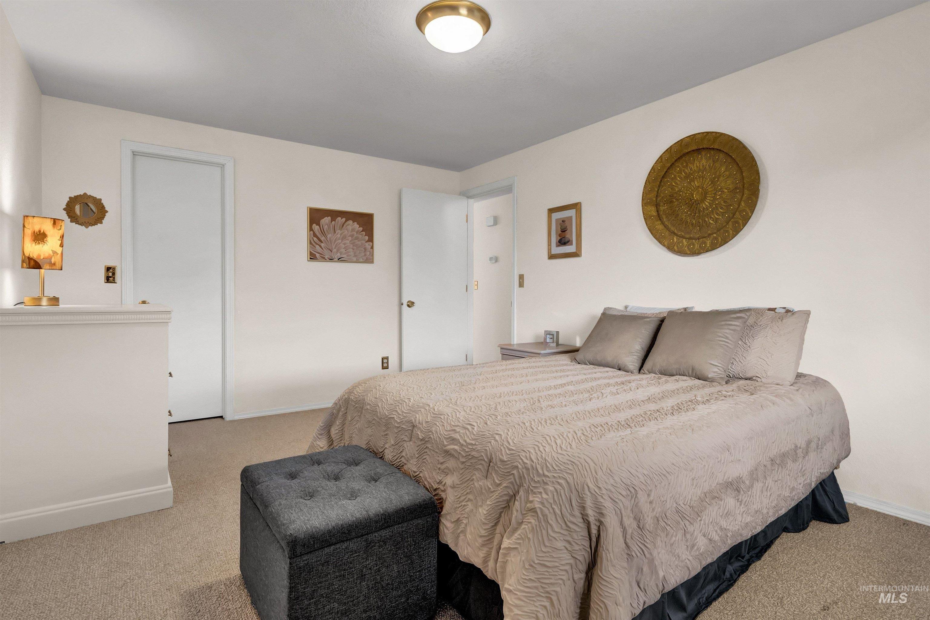 868 S Phillippi St, Boise, Idaho 83705-1935, 2 Bedrooms, 1 Bathroom, Residential For Sale, Price $349,000, 98961467