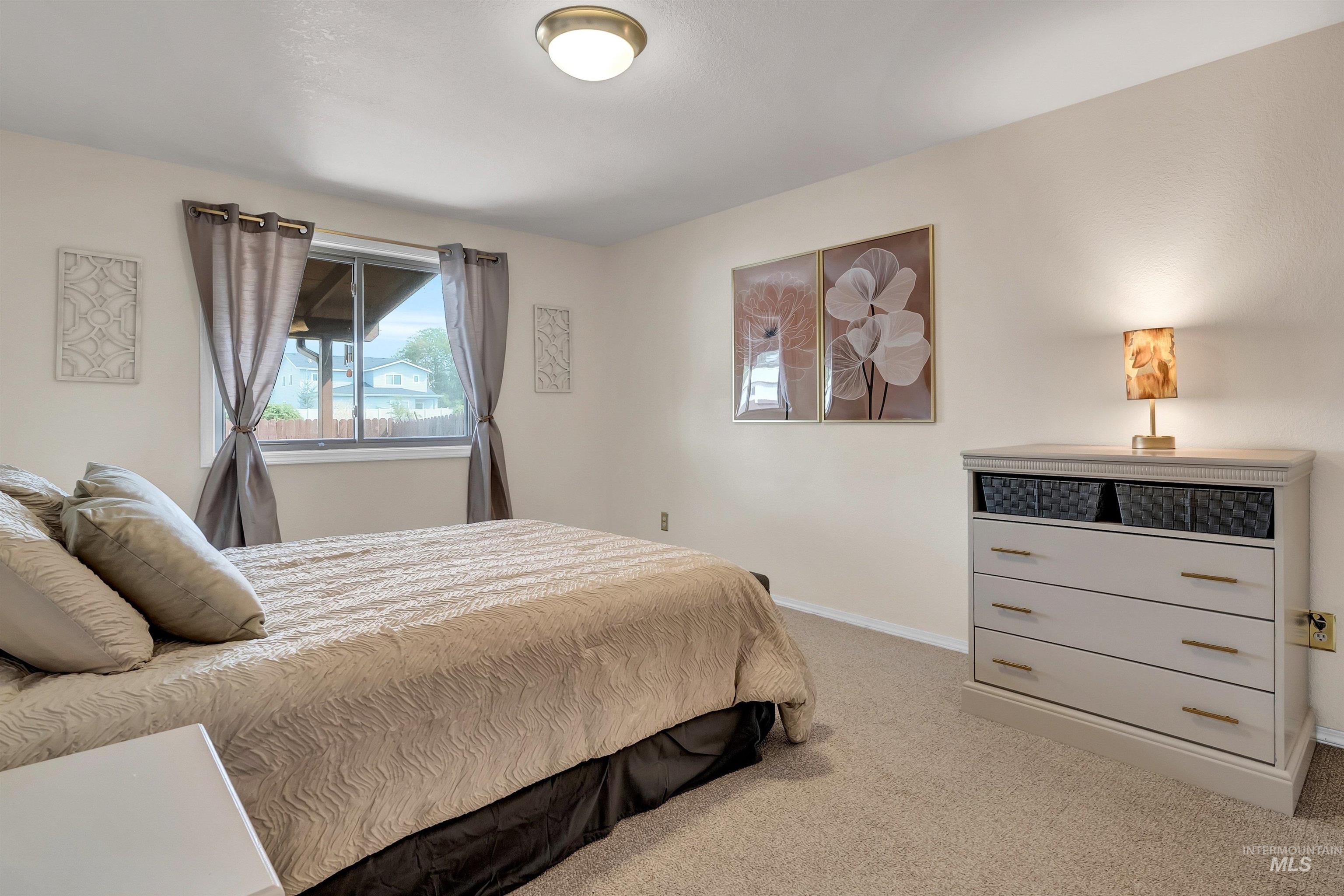 868 S Phillippi St, Boise, Idaho 83705-1935, 2 Bedrooms, 1 Bathroom, Residential For Sale, Price $349,000, 98961467