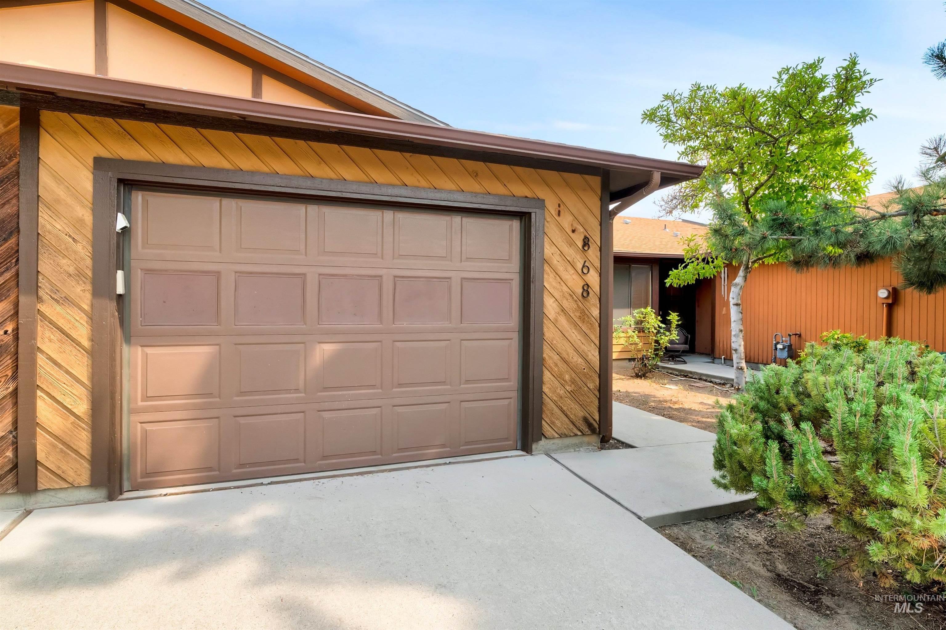 868 S Phillippi St, Boise, Idaho 83705-1935, 2 Bedrooms, 1 Bathroom, Residential For Sale, Price $349,000, 98961467