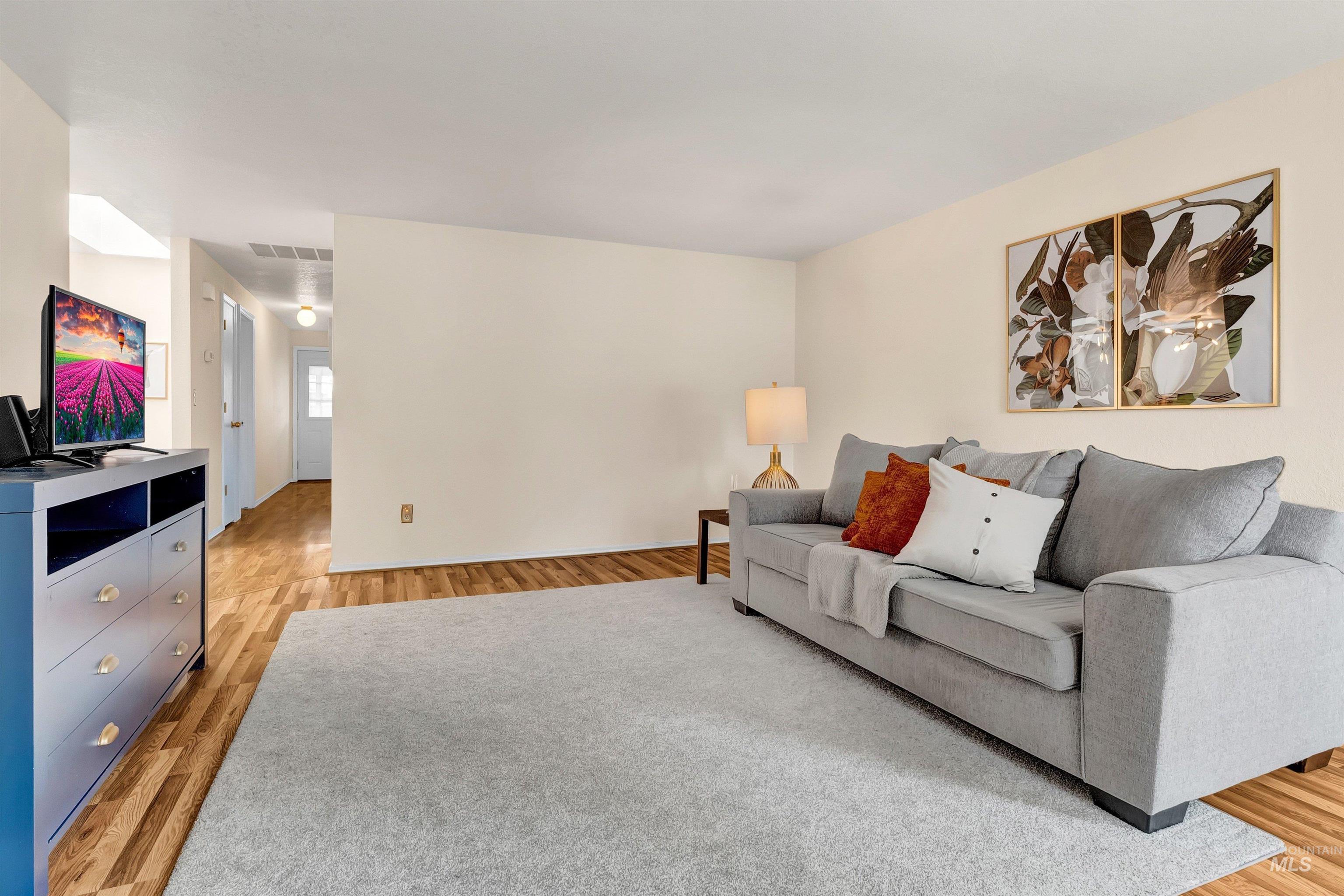 868 S Phillippi St, Boise, Idaho 83705-1935, 2 Bedrooms, 1 Bathroom, Residential For Sale, Price $349,000, 98961467