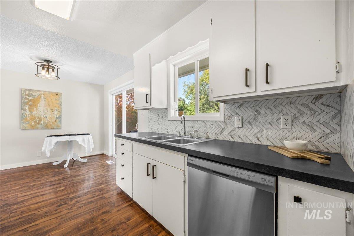 762 W Mendi Pl, Kuna, Idaho 83634, 3 Bedrooms, 1 Bathroom, Residential For Sale, Price $350,000, 98961475