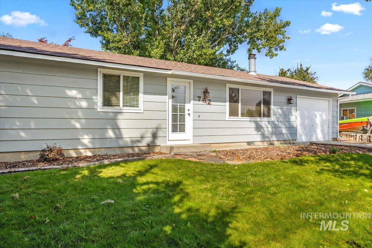 762 W Mendi Pl, Kuna, Idaho 83634, 3 Bedrooms, 1 Bathroom, Residential For Sale, Price $350,000, 98961475
