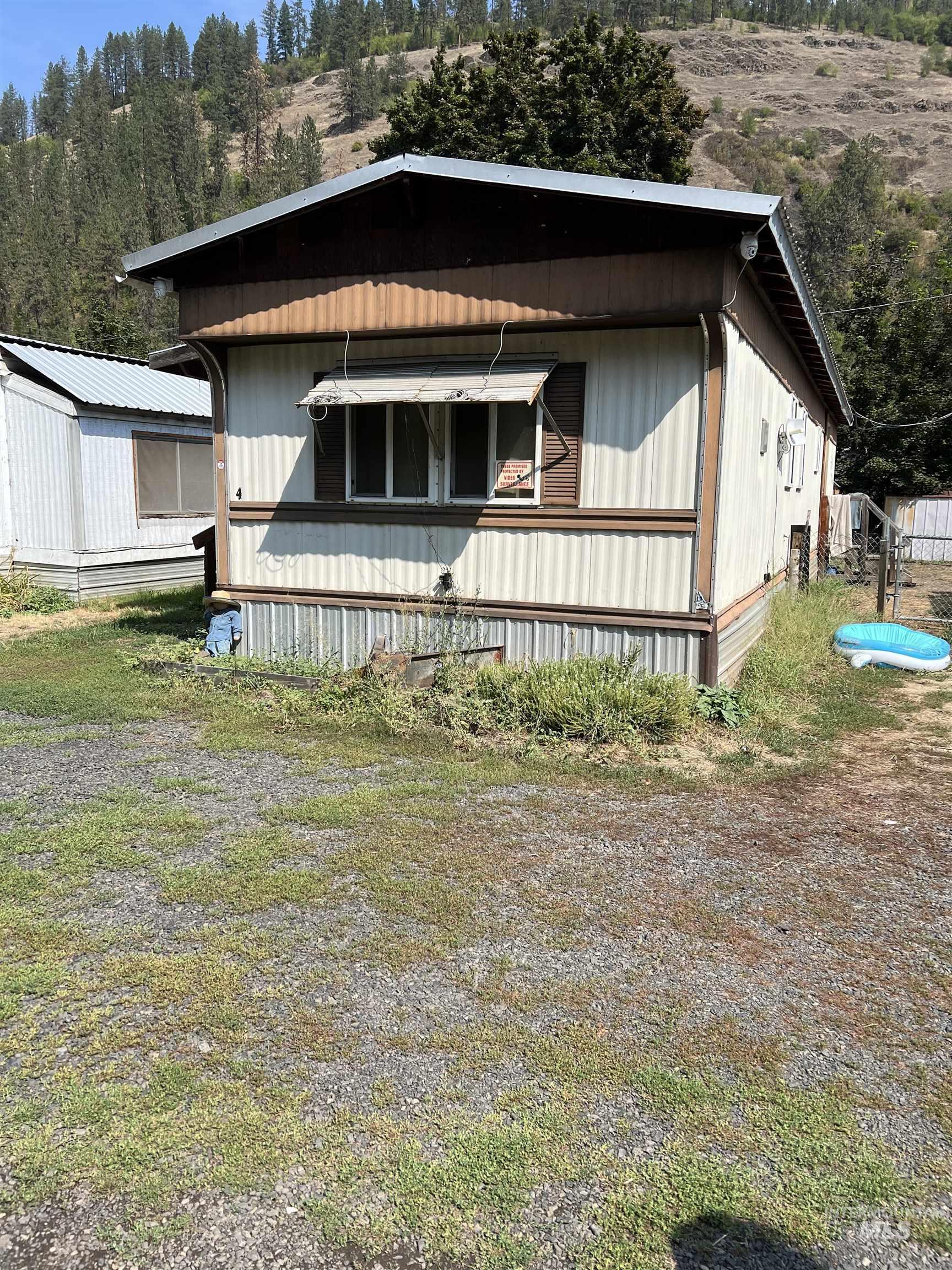 View of side of home