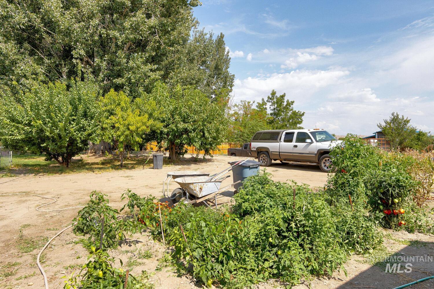 3334 NW 2nd Ave, New Plymouth, Idaho 83655-5050, 2 Bedrooms, 2 Bathrooms, Residential For Sale, Price $325,000, 98961494