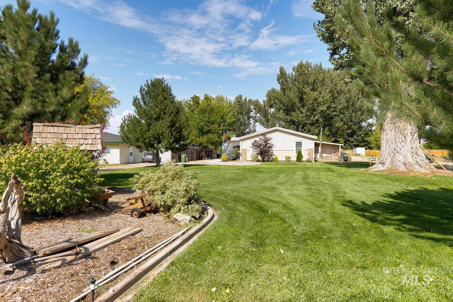 3334 NW 2nd Ave, New Plymouth, Idaho 83655-5050, 2 Bedrooms, 2 Bathrooms, Residential For Sale, Price $325,000, 98961494