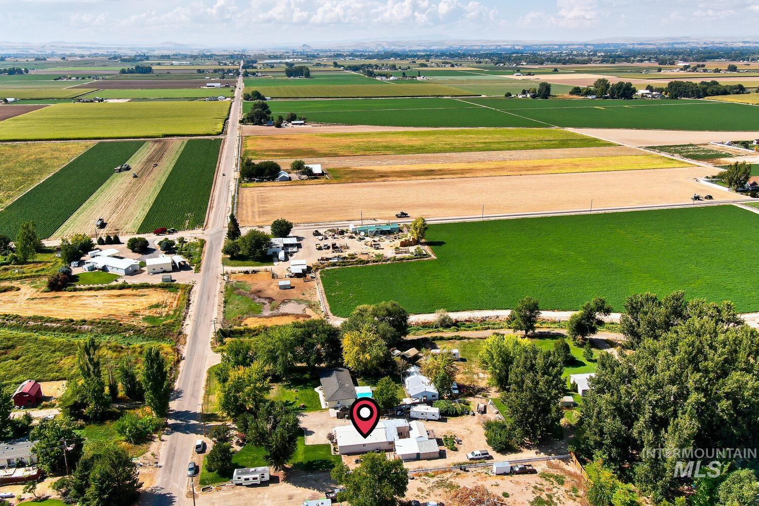 3334 NW 2nd Ave, New Plymouth, Idaho 83655-5050, 2 Bedrooms, 2 Bathrooms, Residential For Sale, Price $325,000, 98961494