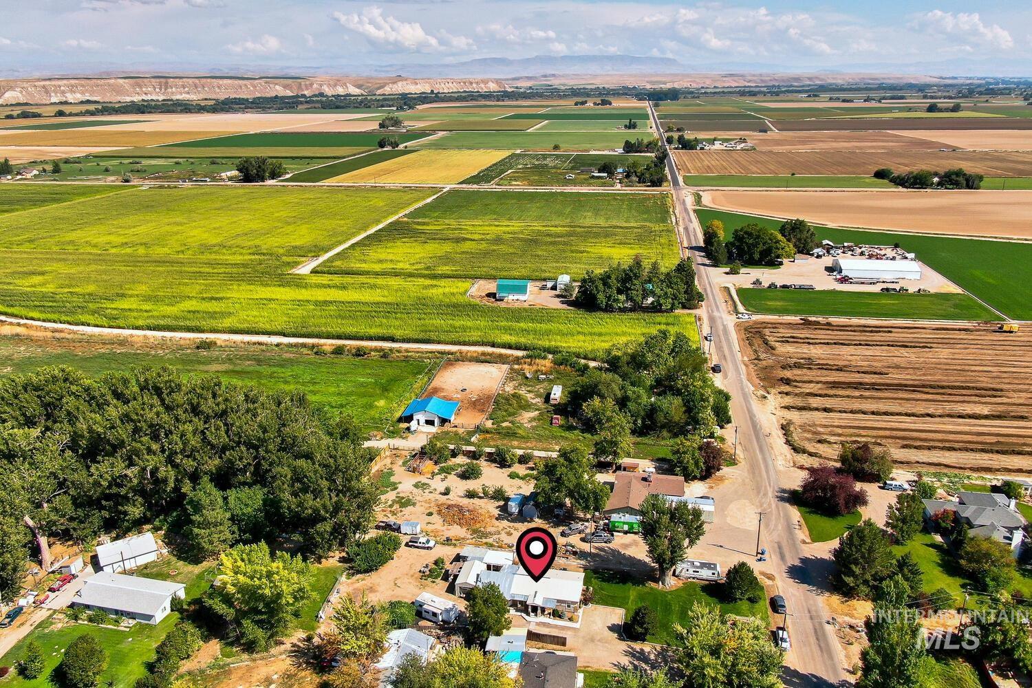 3334 NW 2nd Ave, New Plymouth, Idaho 83655-5050, 2 Bedrooms, 2 Bathrooms, Residential For Sale, Price $325,000, 98961494