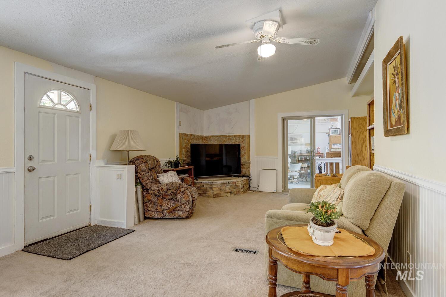 3334 NW 2nd Ave, New Plymouth, Idaho 83655-5050, 2 Bedrooms, 2 Bathrooms, Residential For Sale, Price $325,000, 98961494