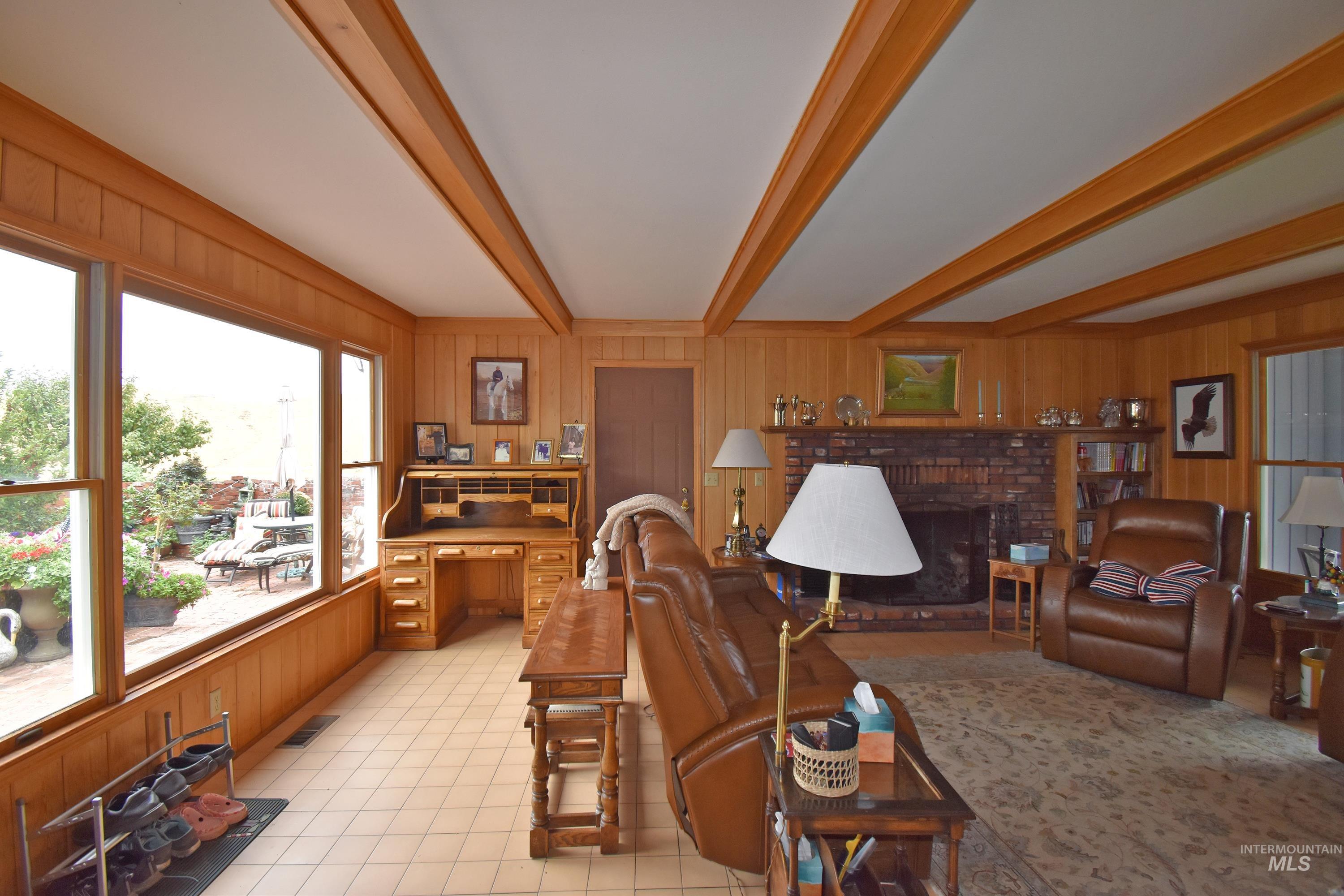 531 Silcott Road, Clarkston, Washington 99403, 3 Bedrooms, 2.5 Bathrooms, Residential For Sale, Price $1,500,000, 98961508