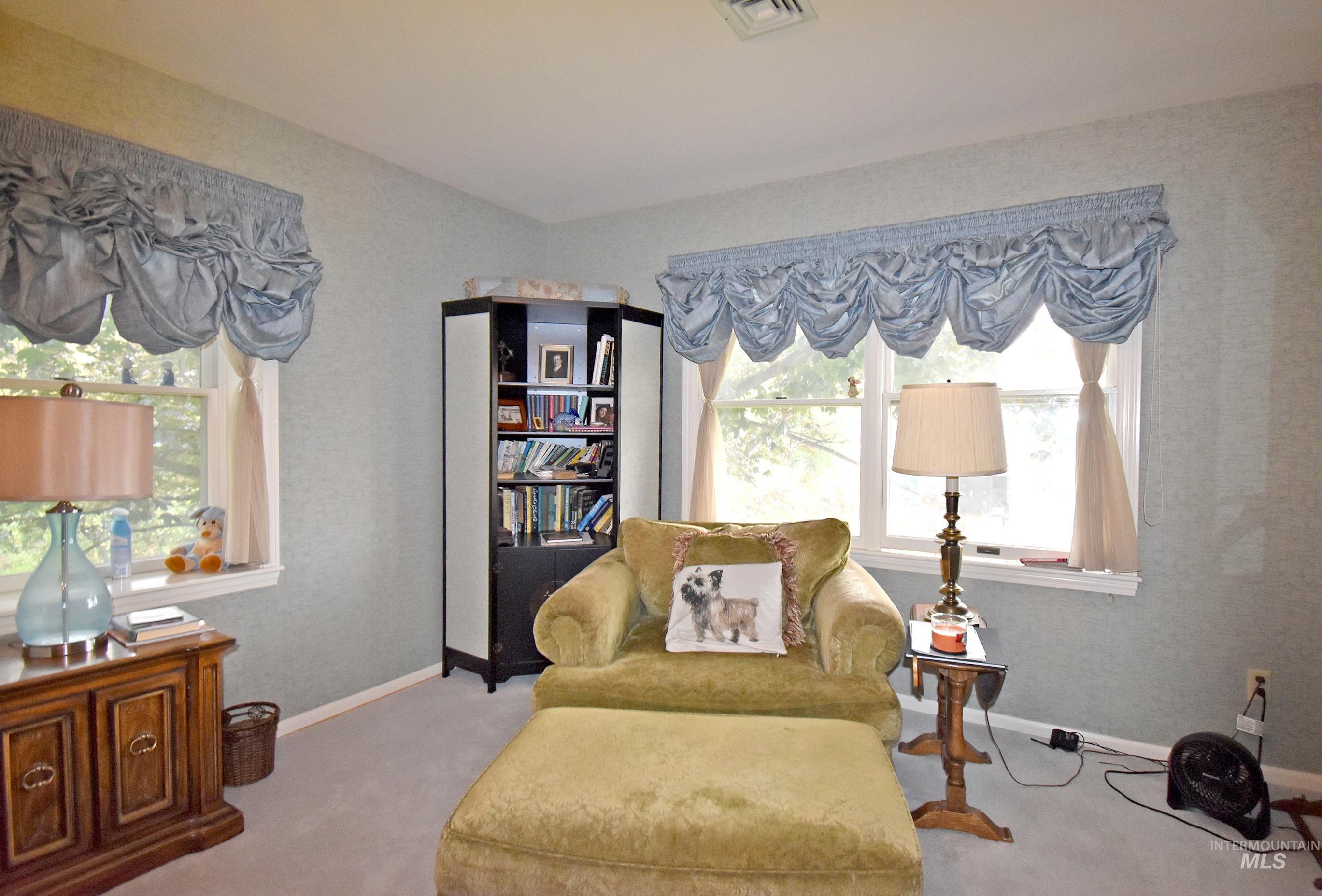 531 Silcott Road, Clarkston, Washington 99403, 3 Bedrooms, 2.5 Bathrooms, Residential For Sale, Price $1,500,000, 98961508