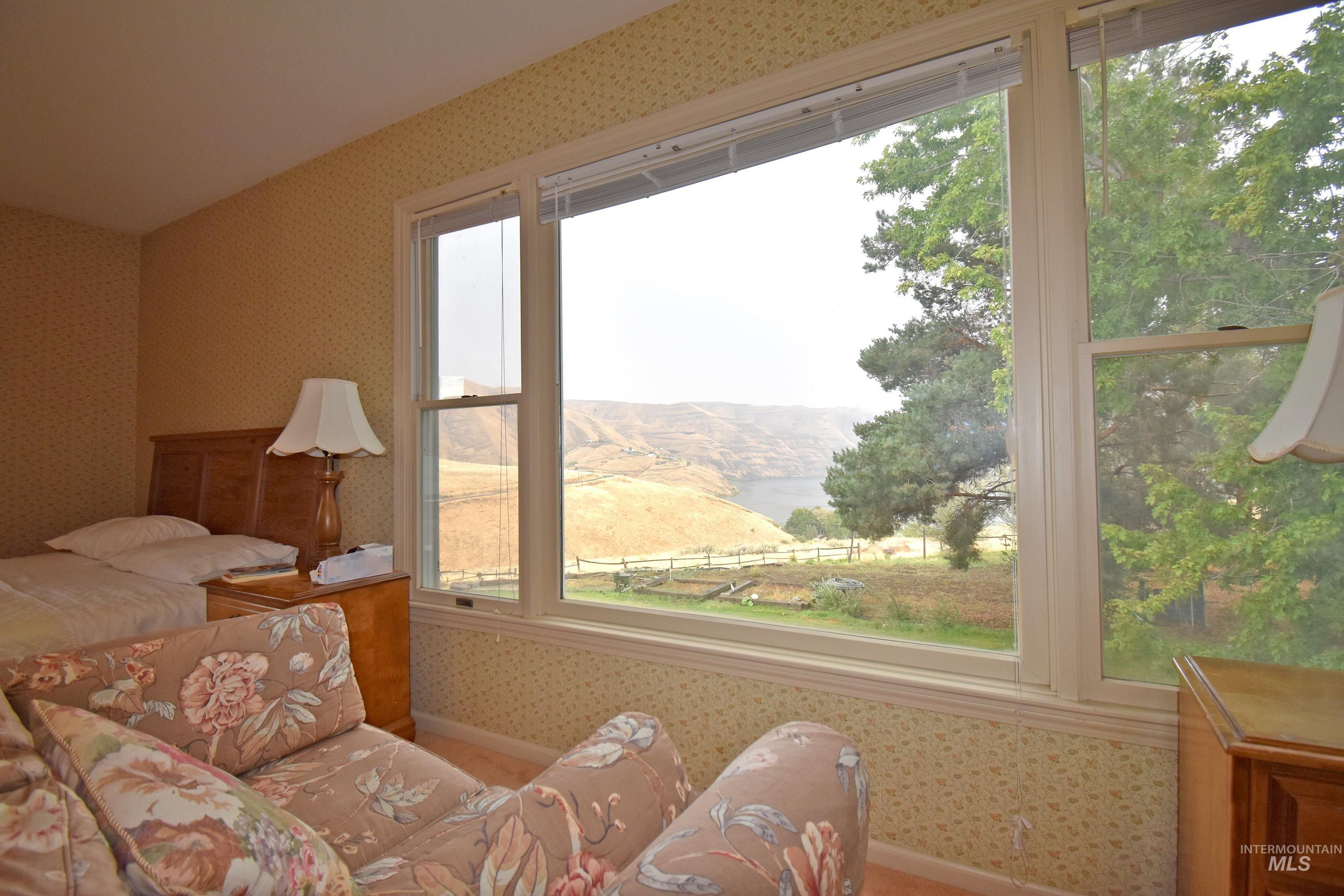531 Silcott Road, Clarkston, Washington 99403, 3 Bedrooms, 2.5 Bathrooms, Residential For Sale, Price $1,500,000, 98961508