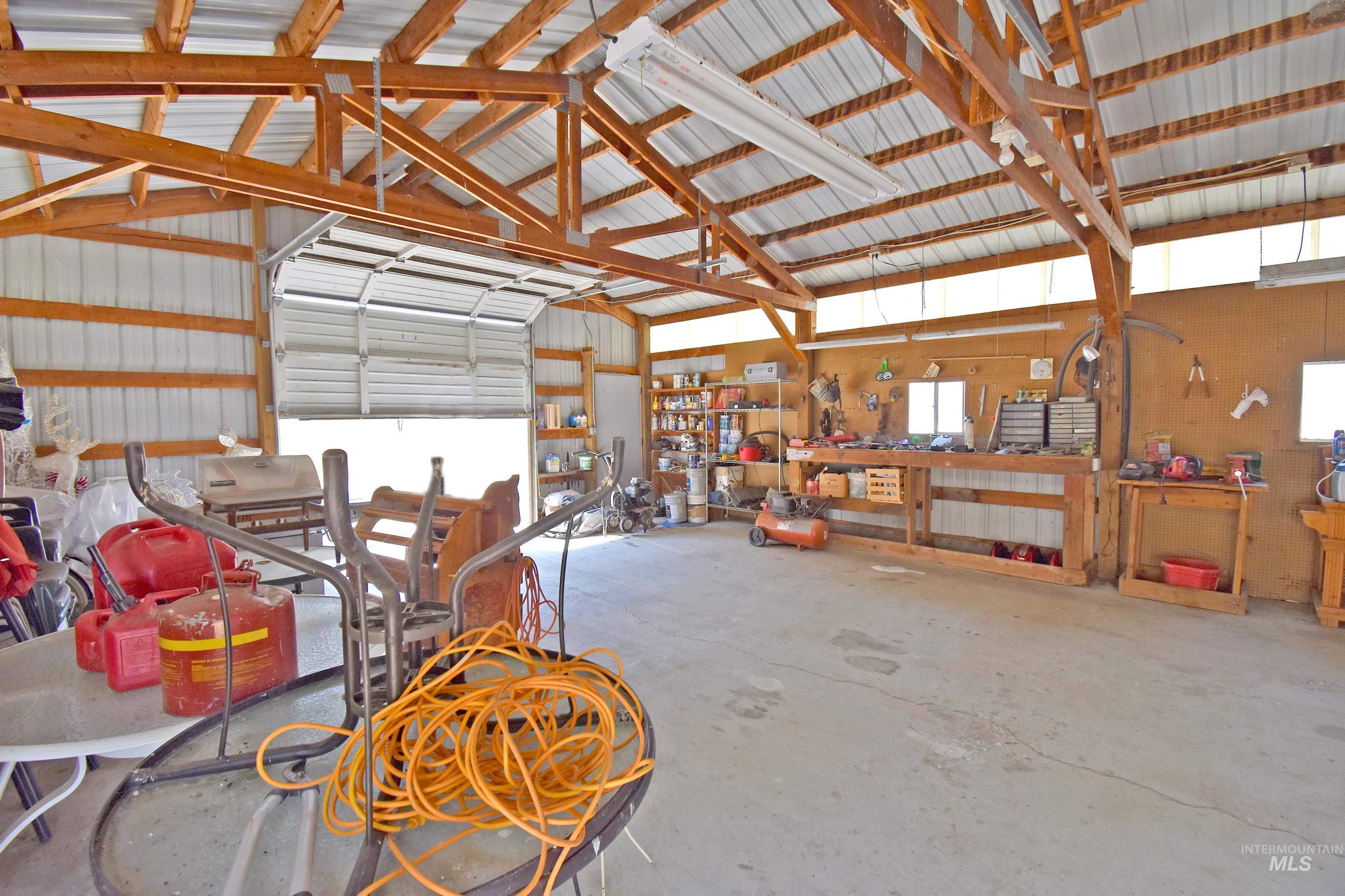 531 Silcott Road, Clarkston, Washington 99403, 3 Bedrooms, 2.5 Bathrooms, Residential For Sale, Price $1,500,000, 98961508
