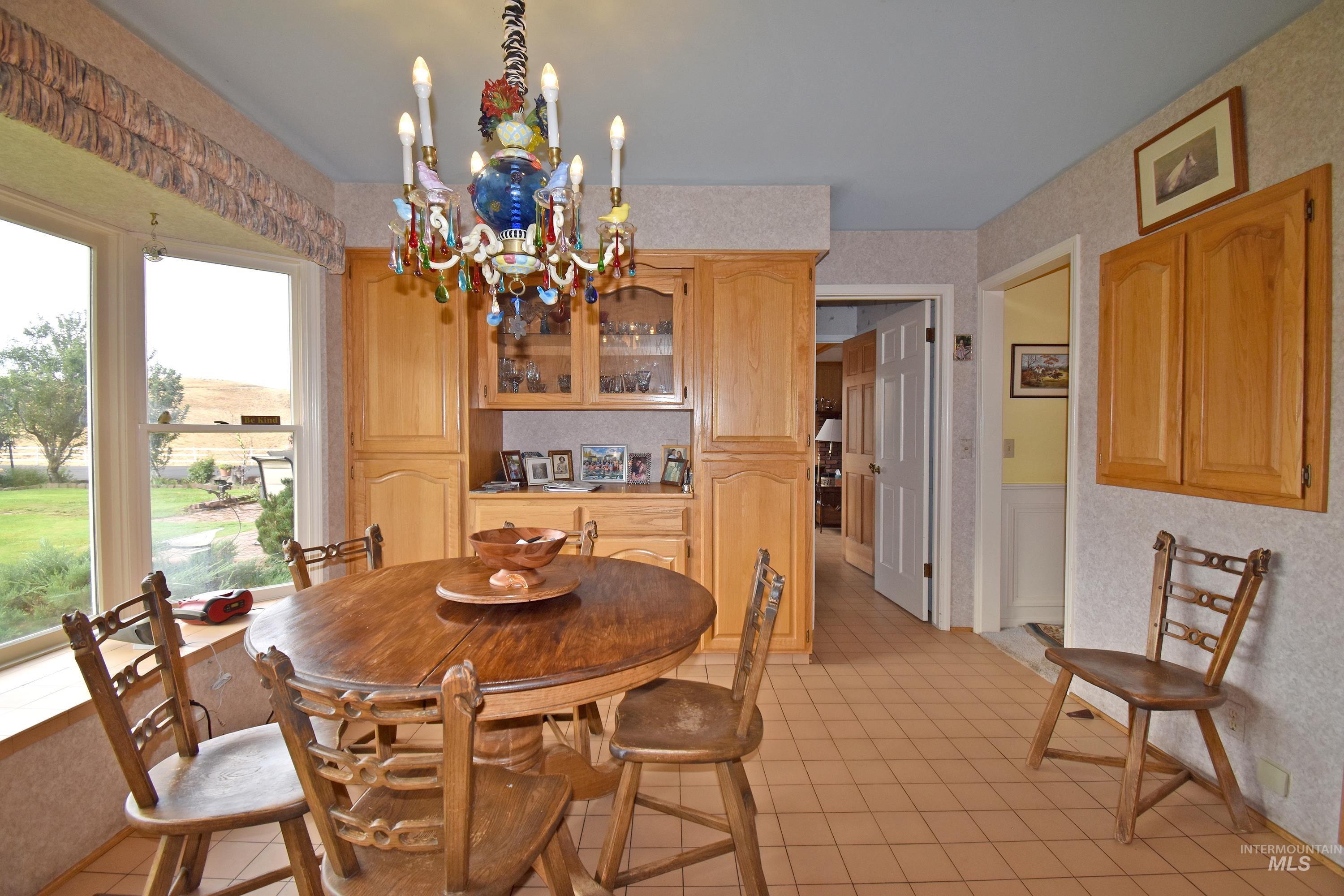 531 Silcott Road, Clarkston, Washington 99403, 3 Bedrooms, 2.5 Bathrooms, Residential For Sale, Price $1,500,000, 98961508