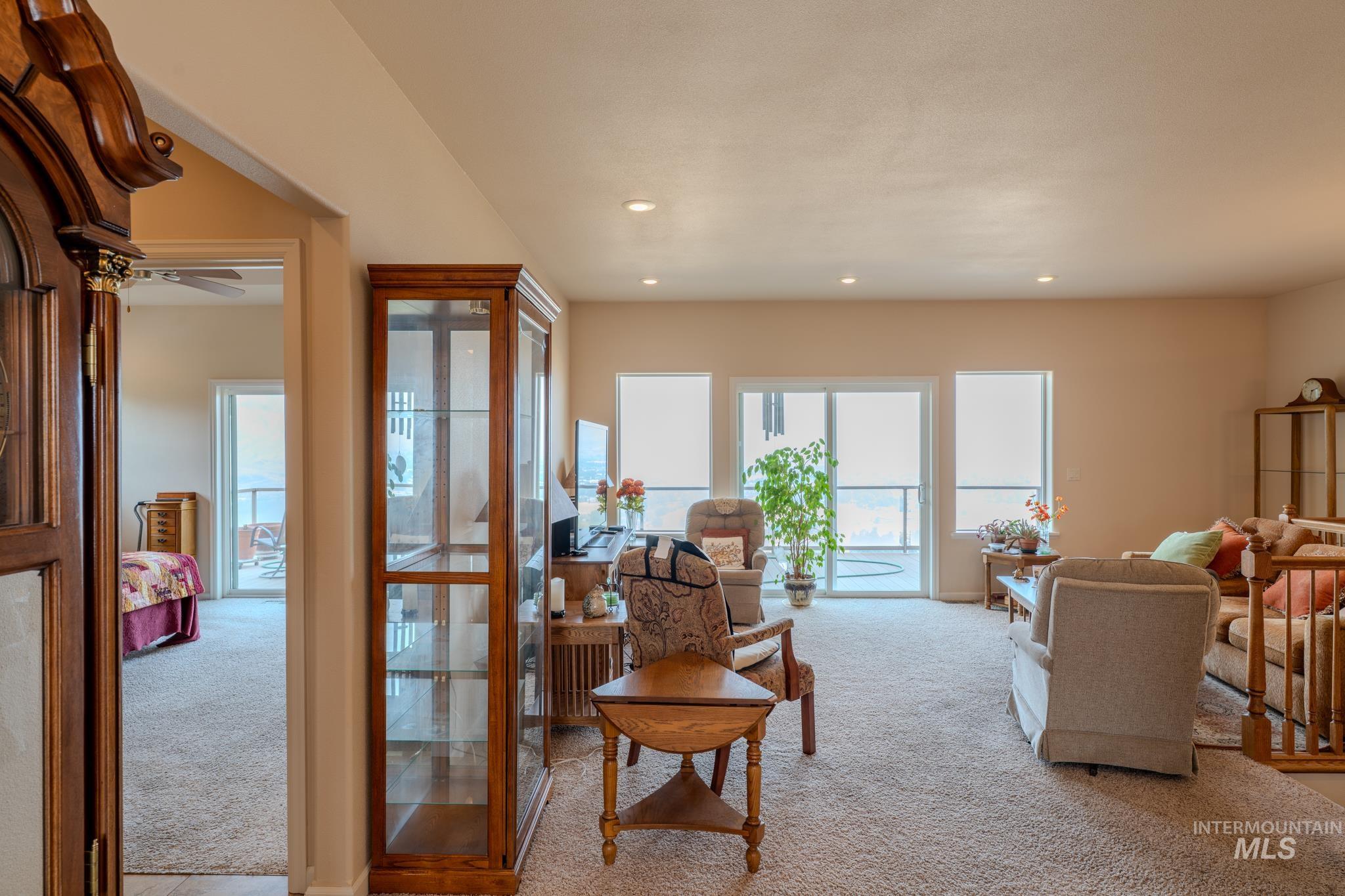 2460 Valleyview Drive, Clarkston, Washington 99403, 4 Bedrooms, 3 Bathrooms, Residential For Sale, Price $700,000, 98961532