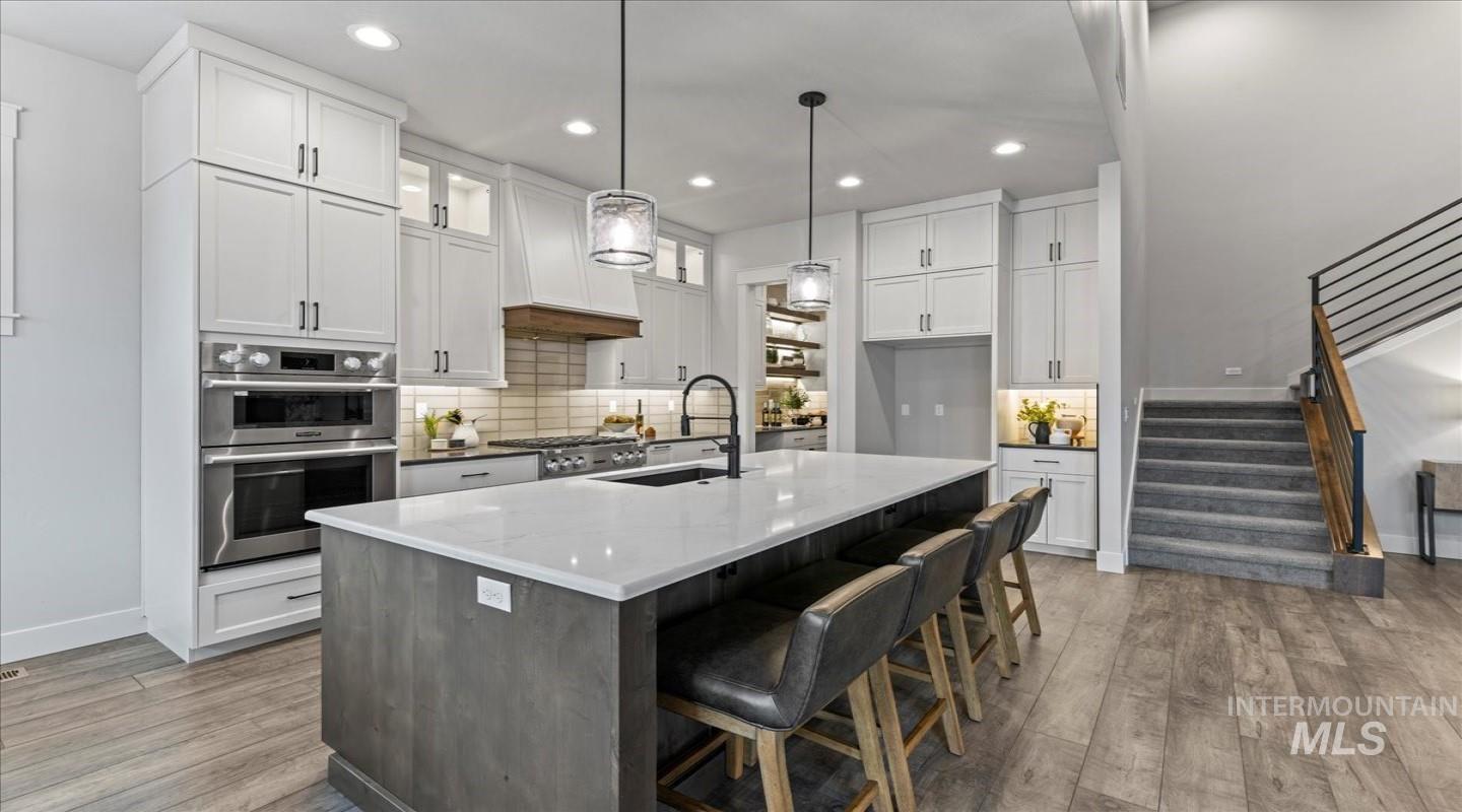 6872 N Valley Breeze Avenue, Meridian, Idaho 83646, 4 Bedrooms, 3.5 Bathrooms, Residential For Sale, Price $847,900, 98961544