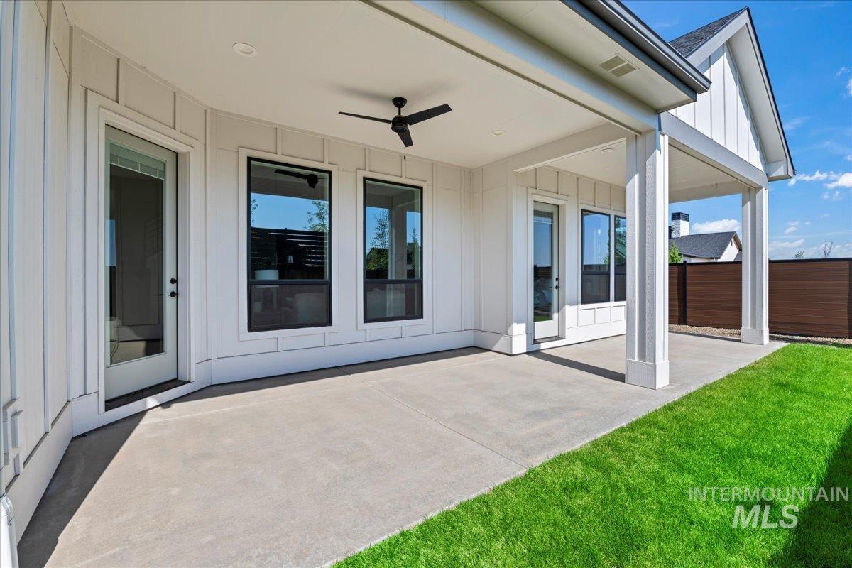 6872 N Valley Breeze Avenue, Meridian, Idaho 83646, 4 Bedrooms, 3.5 Bathrooms, Residential For Sale, Price $847,900, 98961544