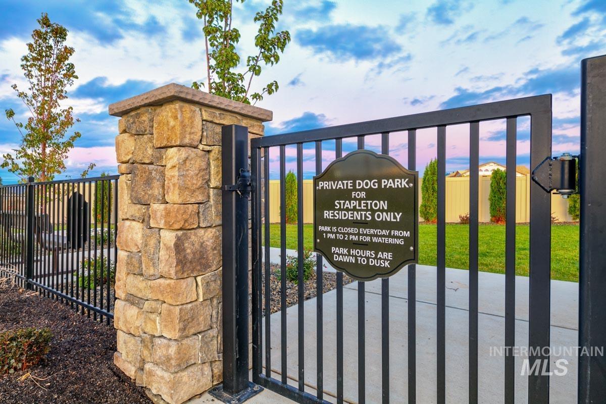 254 W Broyhill St., Meridian, Idaho 83642, 4 Bedrooms, 2.5 Bathrooms, Residential For Sale, Price $466,800, 98961557
