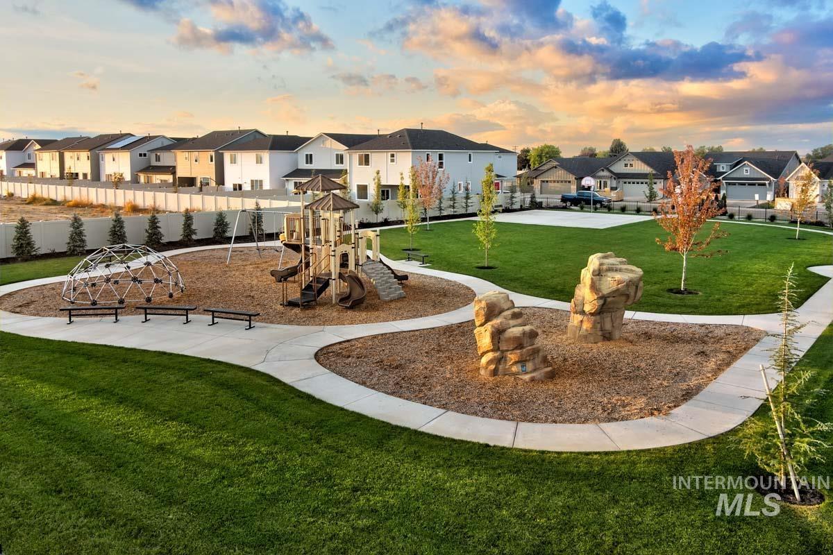 254 W Broyhill St., Meridian, Idaho 83642, 4 Bedrooms, 2.5 Bathrooms, Residential For Sale, Price $466,800, 98961557