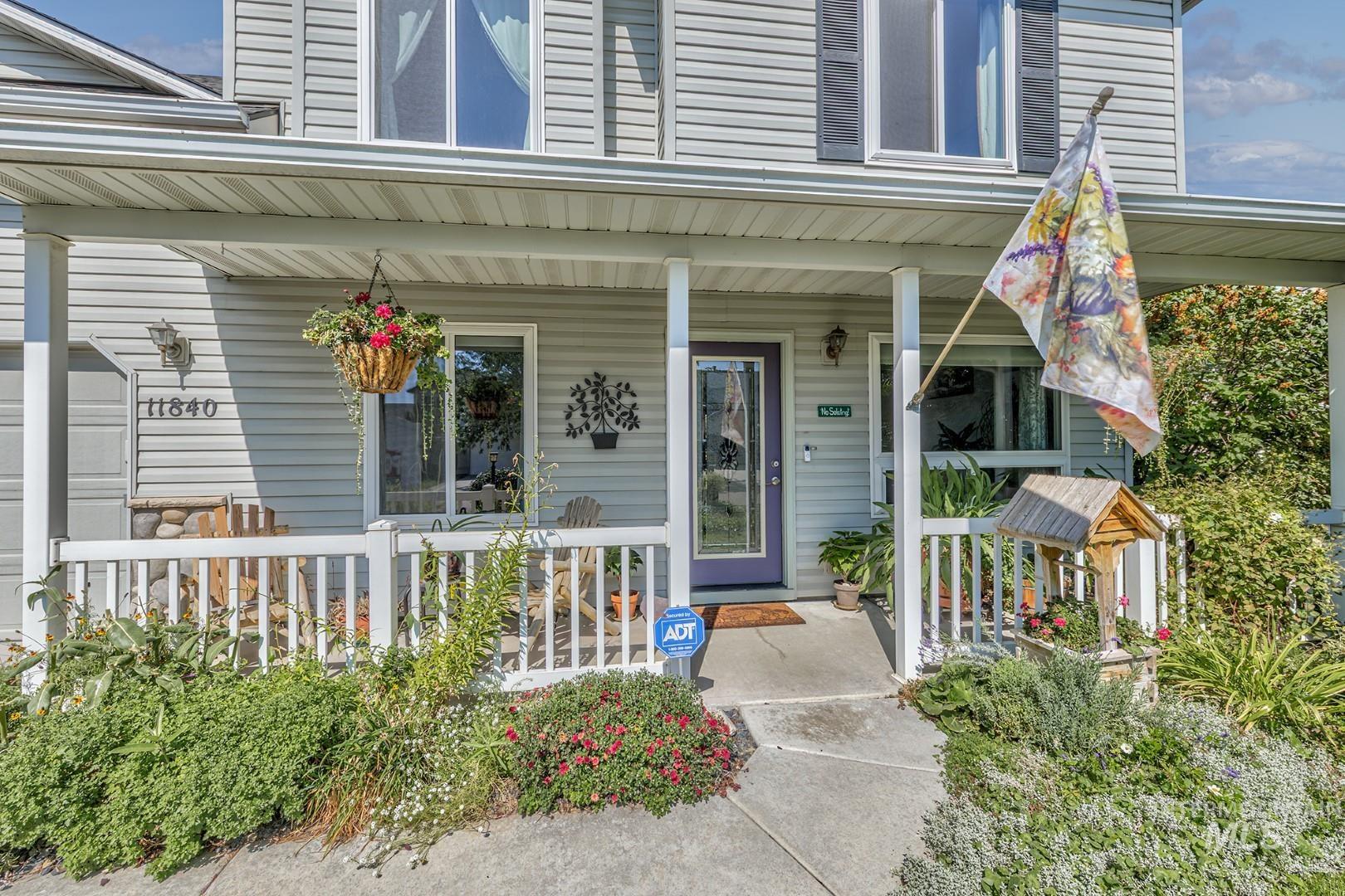Property entrance with a porch