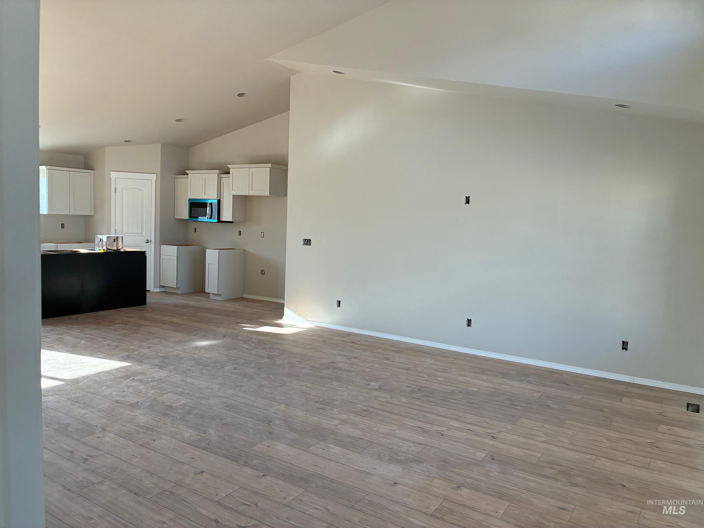 940 Applewood Dr, Buhl, Idaho 83316, 4 Bedrooms, 2 Bathrooms, Residential For Sale, Price $409,500, 98961593