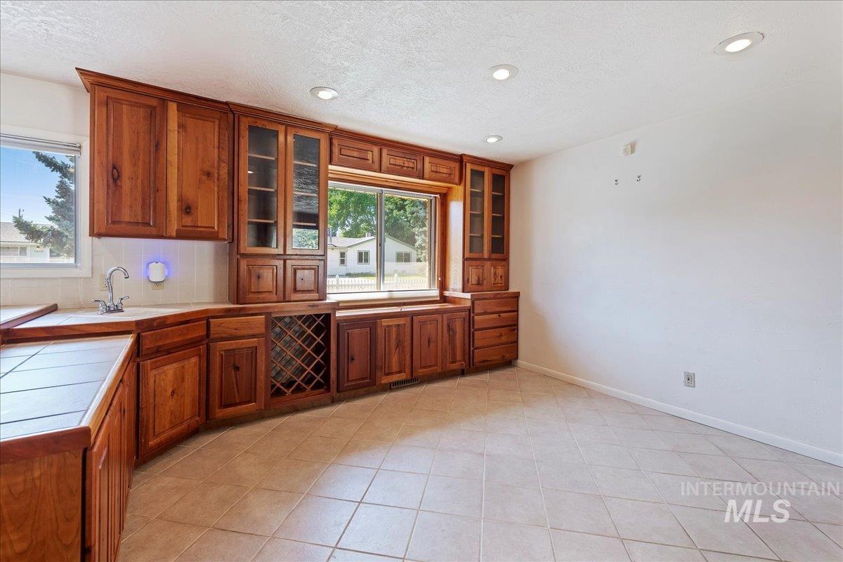 1507 Willow St, Caldwell, Idaho 83605, 3 Bedrooms, 3.5 Bathrooms, Residential For Sale, Price $440,000, 98961600