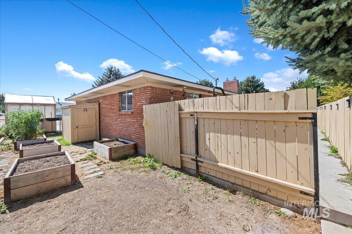 1507 Willow St, Caldwell, Idaho 83605, 3 Bedrooms, 3.5 Bathrooms, Residential For Sale, Price $440,000, 98961600