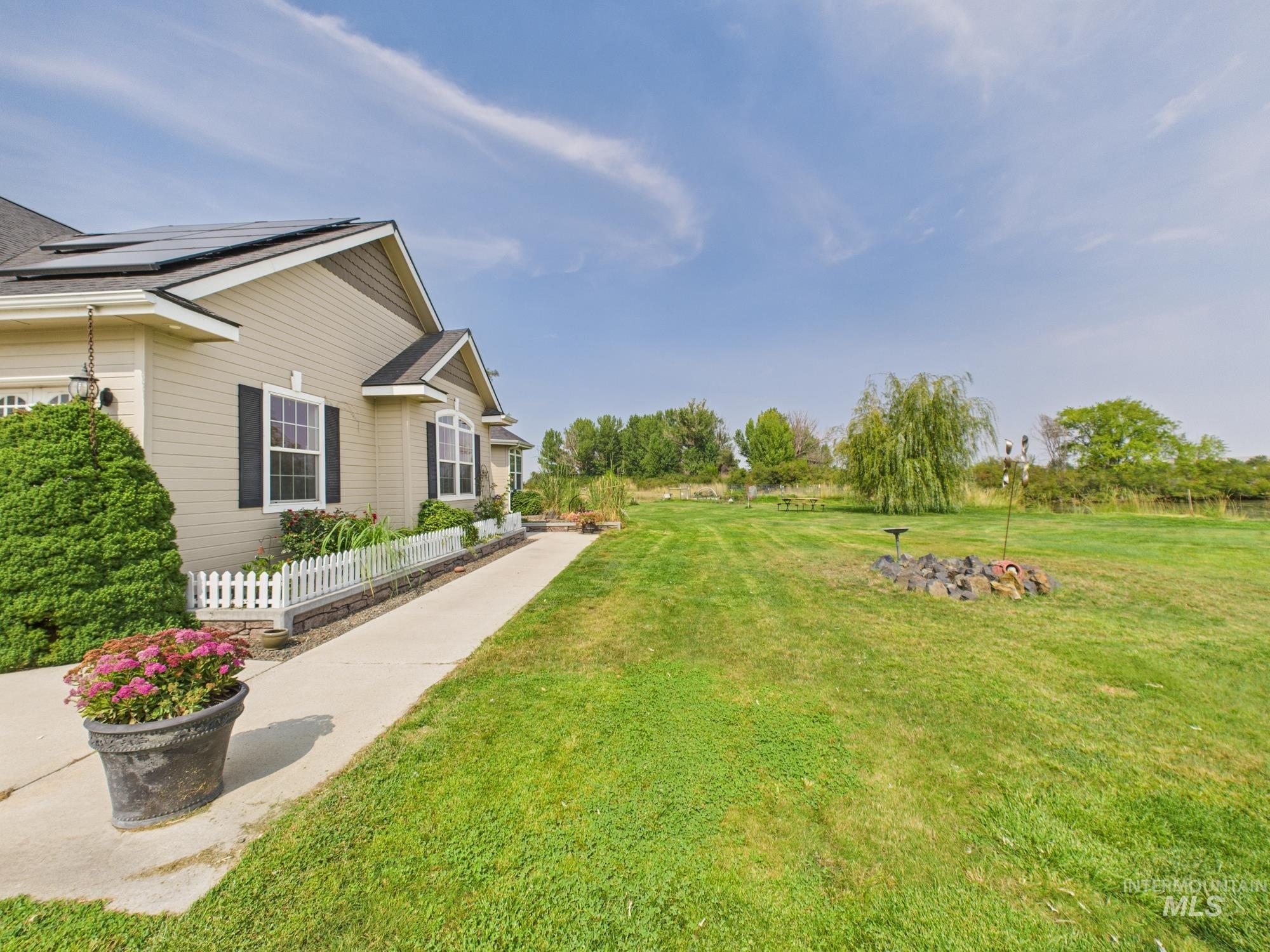 2405 Star Ln, Emmett, Idaho 83617, 3 Bedrooms, 2 Bathrooms, Residential For Sale, Price $1,200,000, 98961601