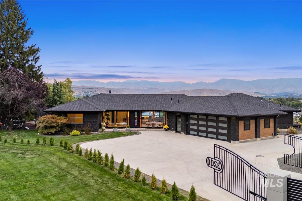 3200 N Mountain View Dr, Boise, Idaho 83704-4635, 5 Bedrooms, 5 Bathrooms, Residential For Sale, Price $2,250,000, 98961608