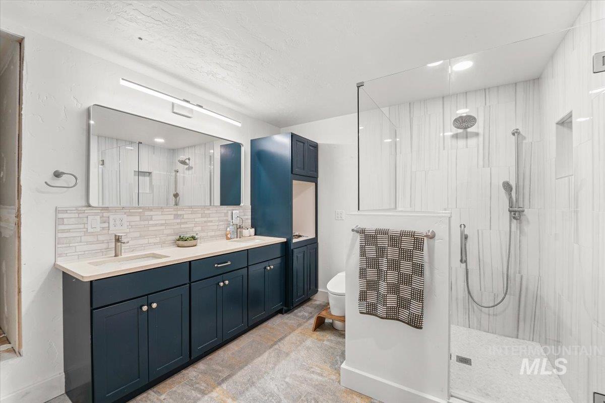 3200 N Mountain View Dr, Boise, Idaho 83704-4635, 5 Bedrooms, 5 Bathrooms, Residential For Sale, Price $2,250,000, 98961608