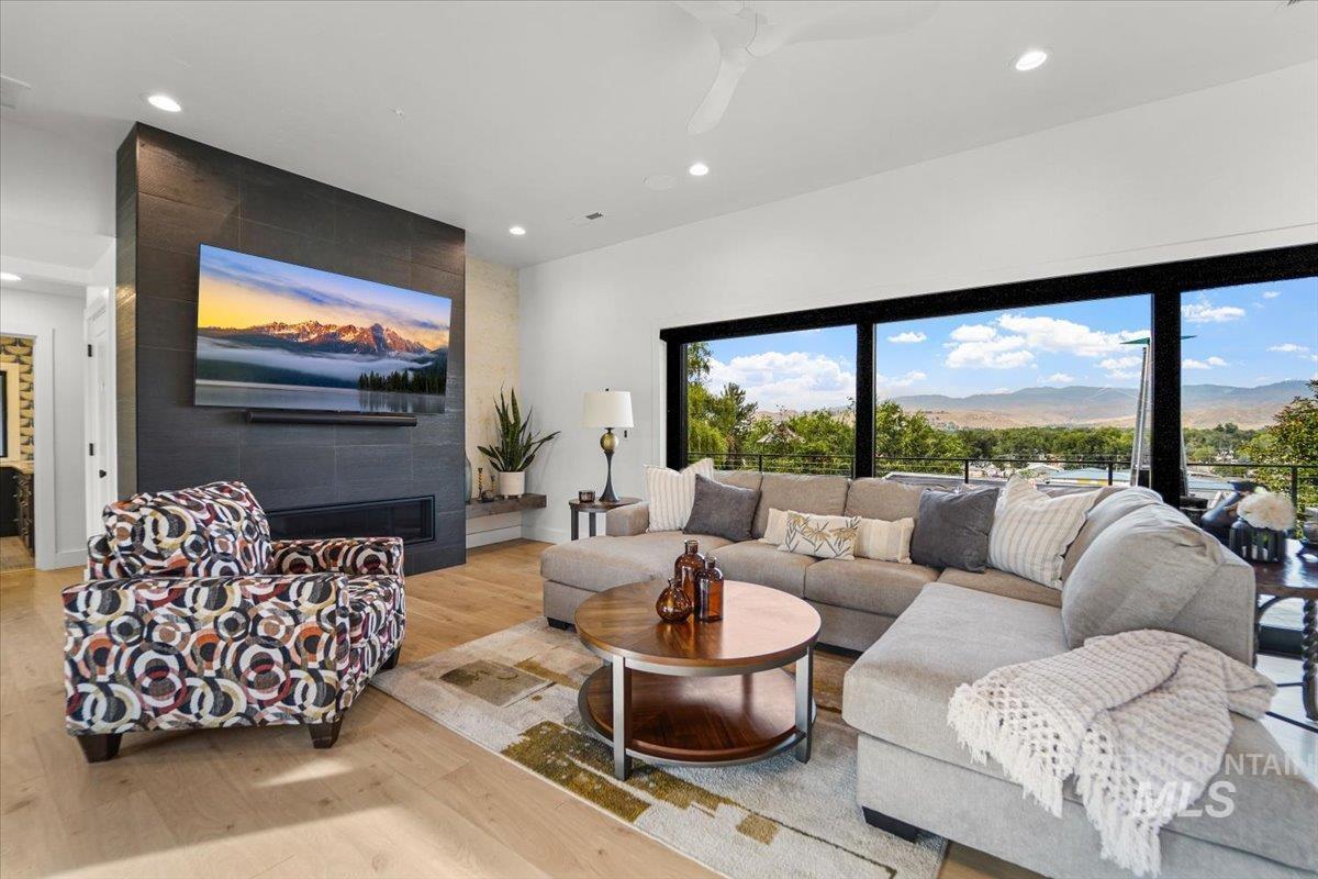 3200 N Mountain View Dr, Boise, Idaho 83704-4635, 5 Bedrooms, 5 Bathrooms, Residential For Sale, Price $2,250,000, 98961608