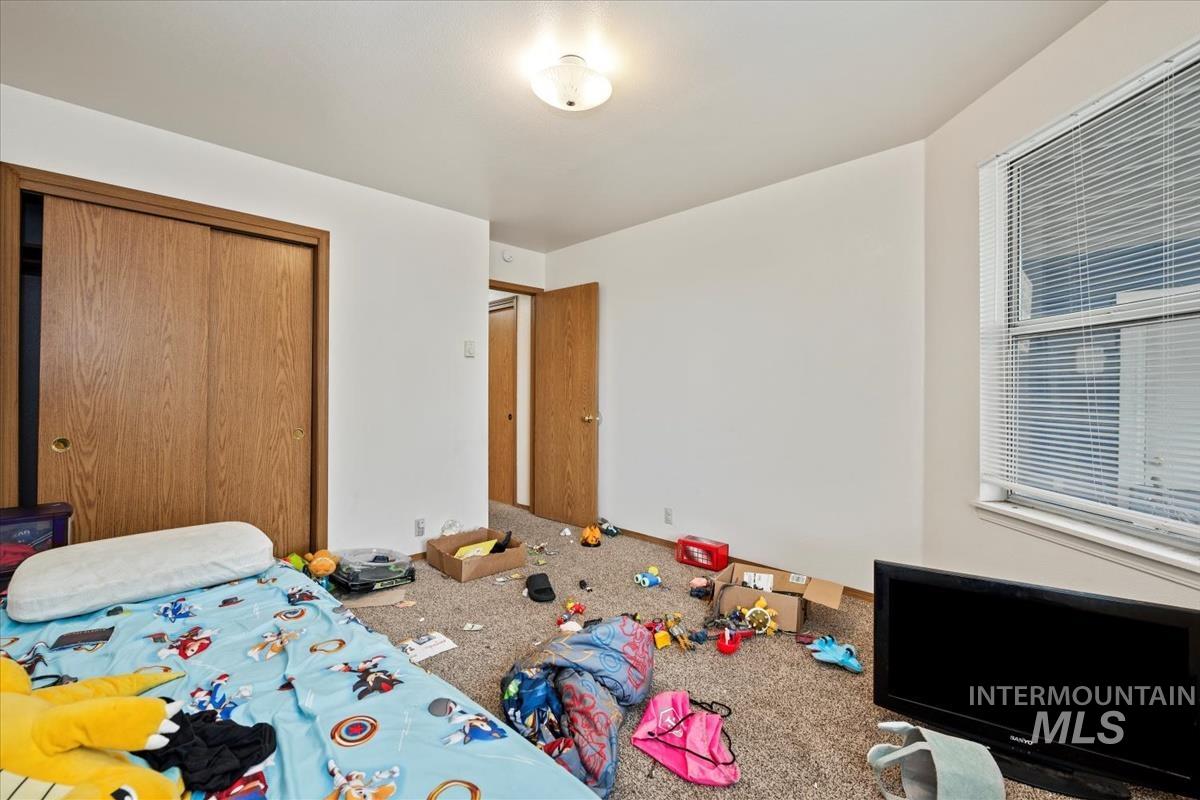 Bedroom with a closet