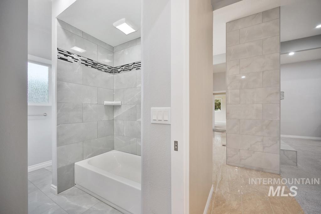 1221 7th Street, Clarkston, Washington 99403, 5 Bedrooms, 3.5 Bathrooms, Residential For Sale, Price $540,000, 98961612
