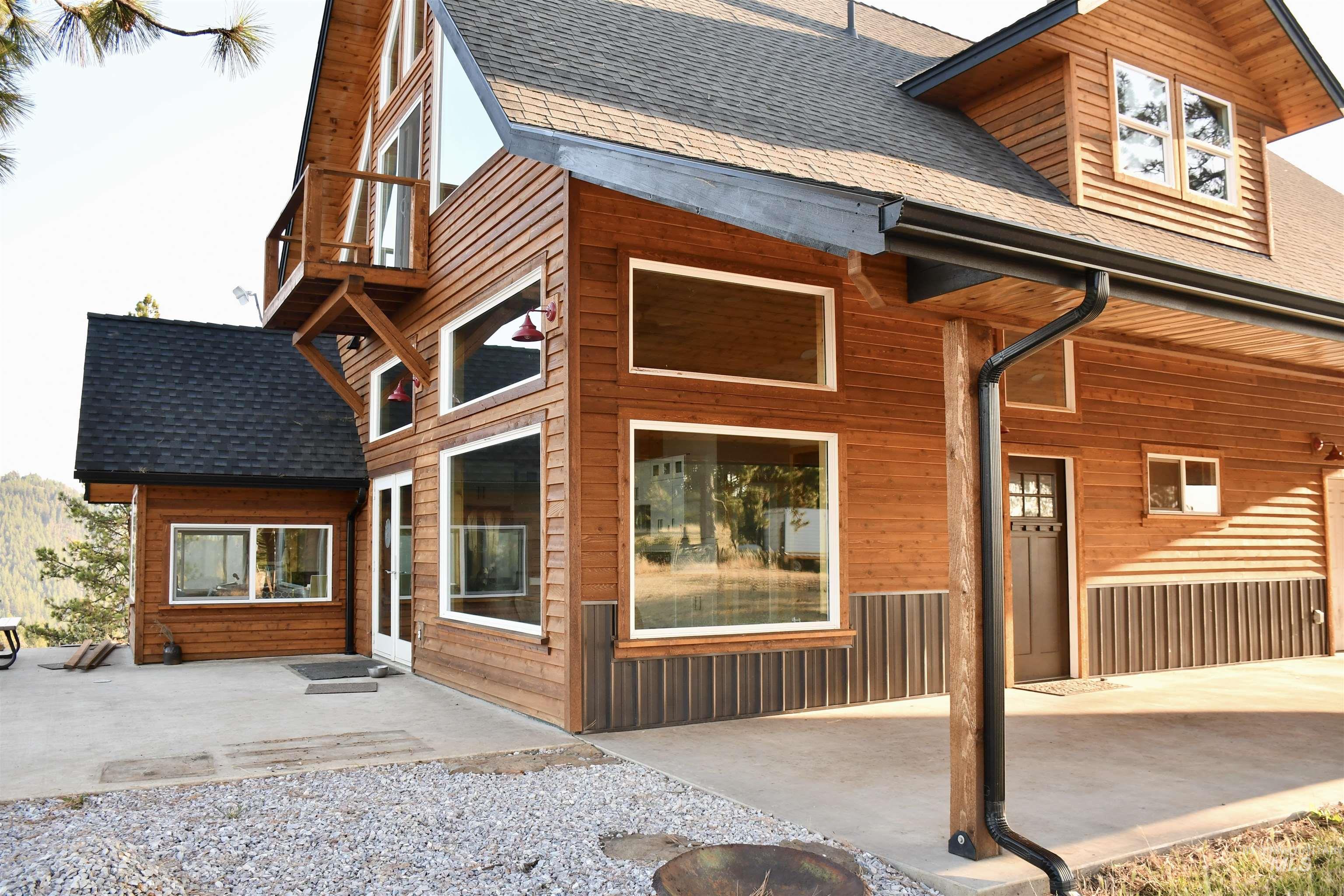 929 Mt. Idaho Grade Rd, Grangeville, Idaho 83530, 4 Bedrooms, 2 Bathrooms, Residential For Sale, Price $885,000, 98961614
