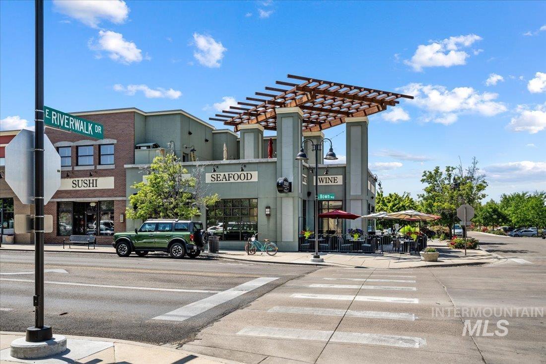2399 E Riverwalk Dr., Boise, Idaho 83706, 1 Bedroom, 1.5 Bathrooms, Residential For Sale, Price $479,900, 98961616