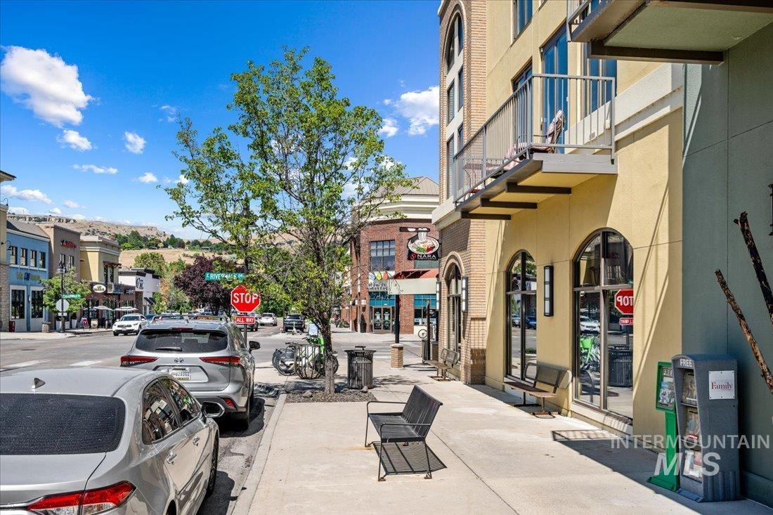 2399 E Riverwalk Dr., Boise, Idaho 83706, 1 Bedroom, 1.5 Bathrooms, Residential For Sale, Price $479,900, 98961616