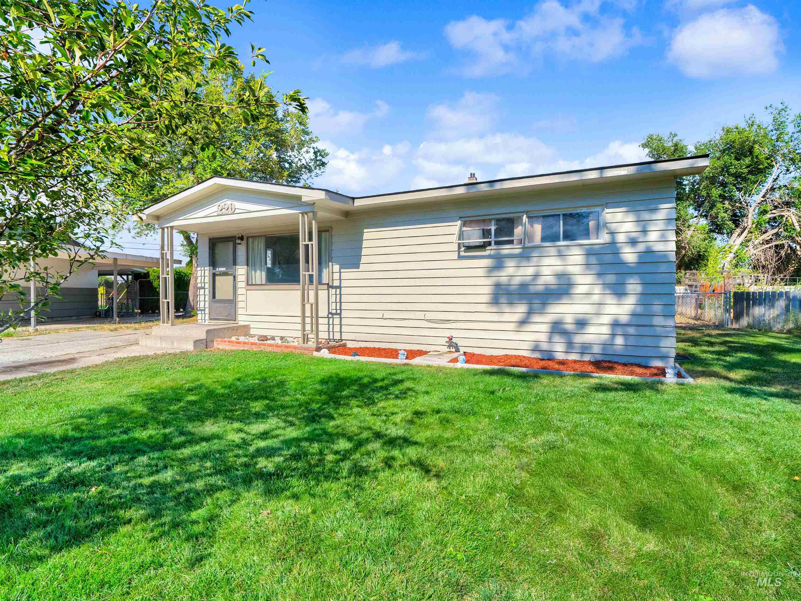 220 Baker Drive, Mountain Home, Idaho 83647, 4 Bedrooms, 1 Bathroom, Residential For Sale, Price $269,900, 98961618