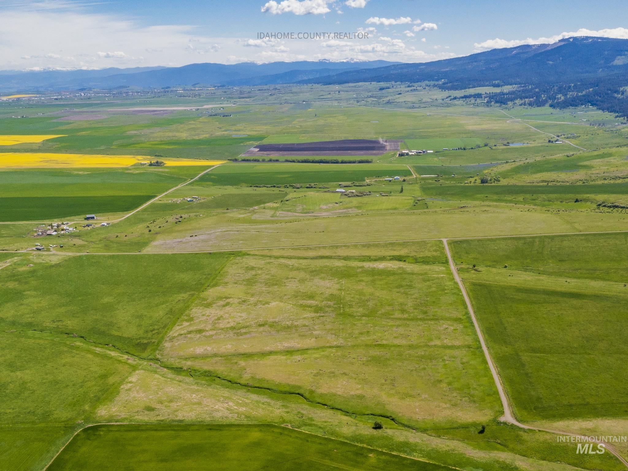 Aerial view of sparsely populated area featuring mountains
