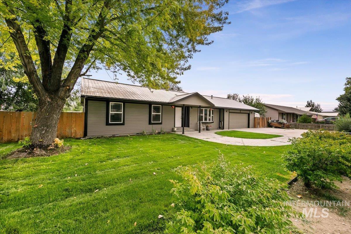 20574 Brown St., Greenleaf, Idaho 83626, 3 Bedrooms, 2 Bathrooms, Residential For Sale, Price $349,000, 98961634