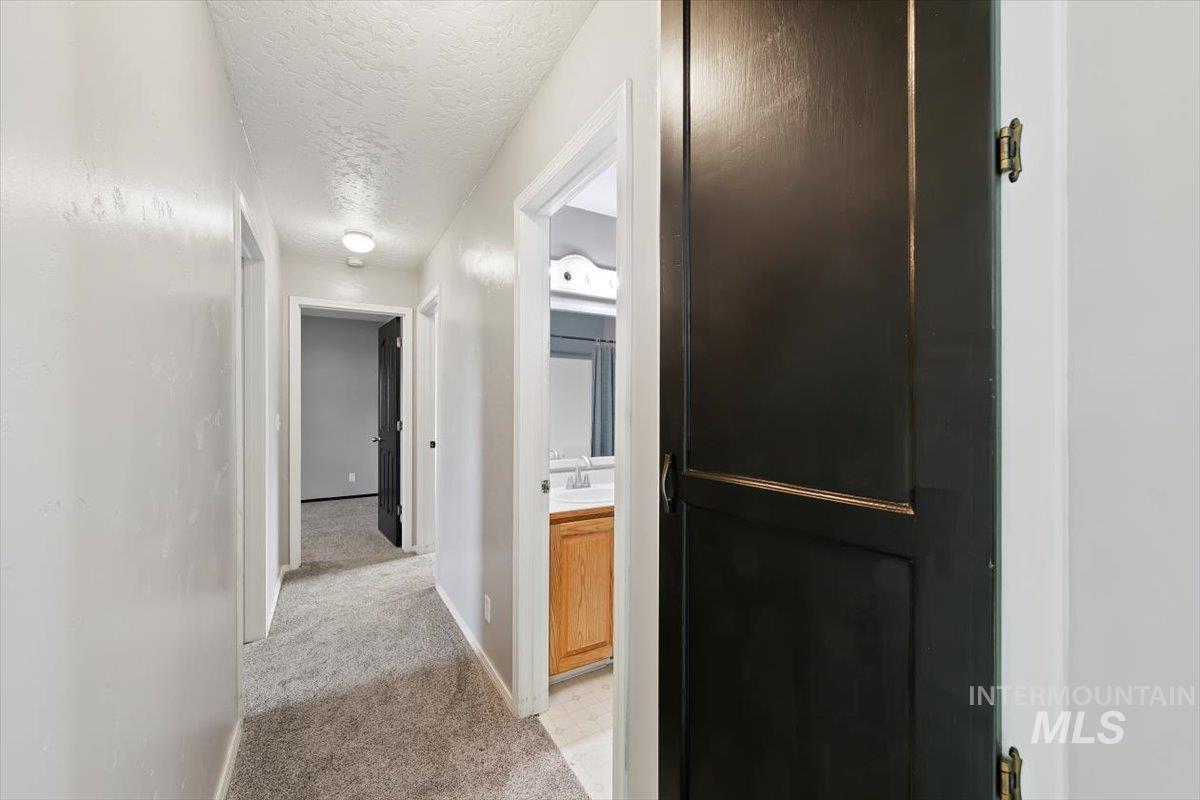 20574 Brown St., Greenleaf, Idaho 83626, 3 Bedrooms, 2 Bathrooms, Residential For Sale, Price $349,000, 98961634