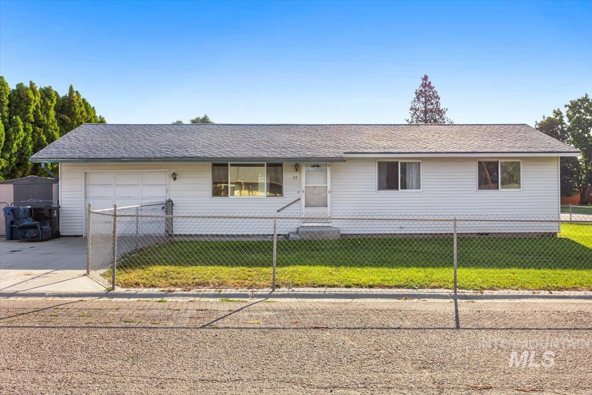 72 N Boise St, Nampa, Idaho 83651, 3 Bedrooms, 1 Bathroom, Residential For Sale, Price $320,000, 98961644