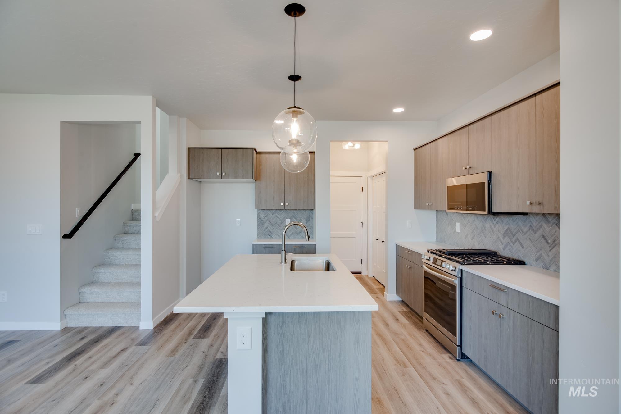 4243 E Kalinga St, Meridian, Idaho 83642, 3 Bedrooms, 2.5 Bathrooms, Residential For Sale, Price $469,990, 98961659