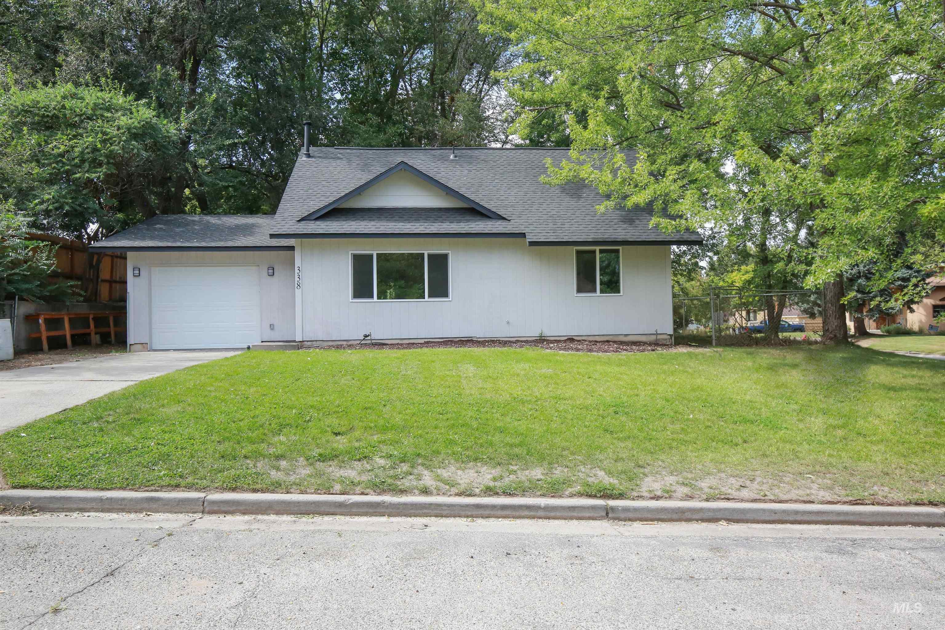 338 S 20th Street, Payette, Idaho 83661, 3 Bedrooms, 2 Bathrooms, Residential For Sale, Price $329,900, 98961669