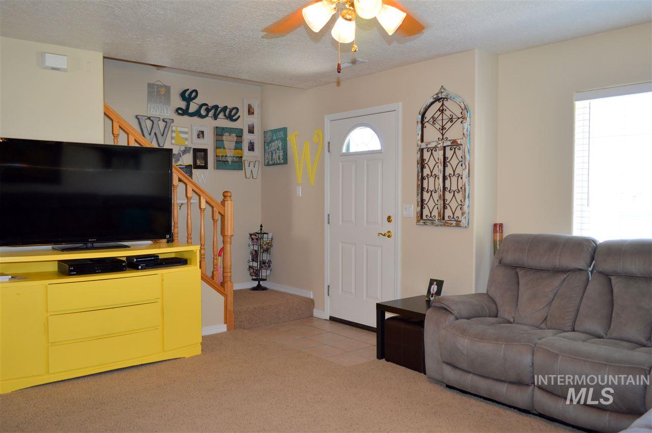 1935 Hampton Way, Twin Falls, Idaho 83301, 3 Bedrooms, 1.5 Bathrooms, Residential For Sale, Price $285,000, 98961678