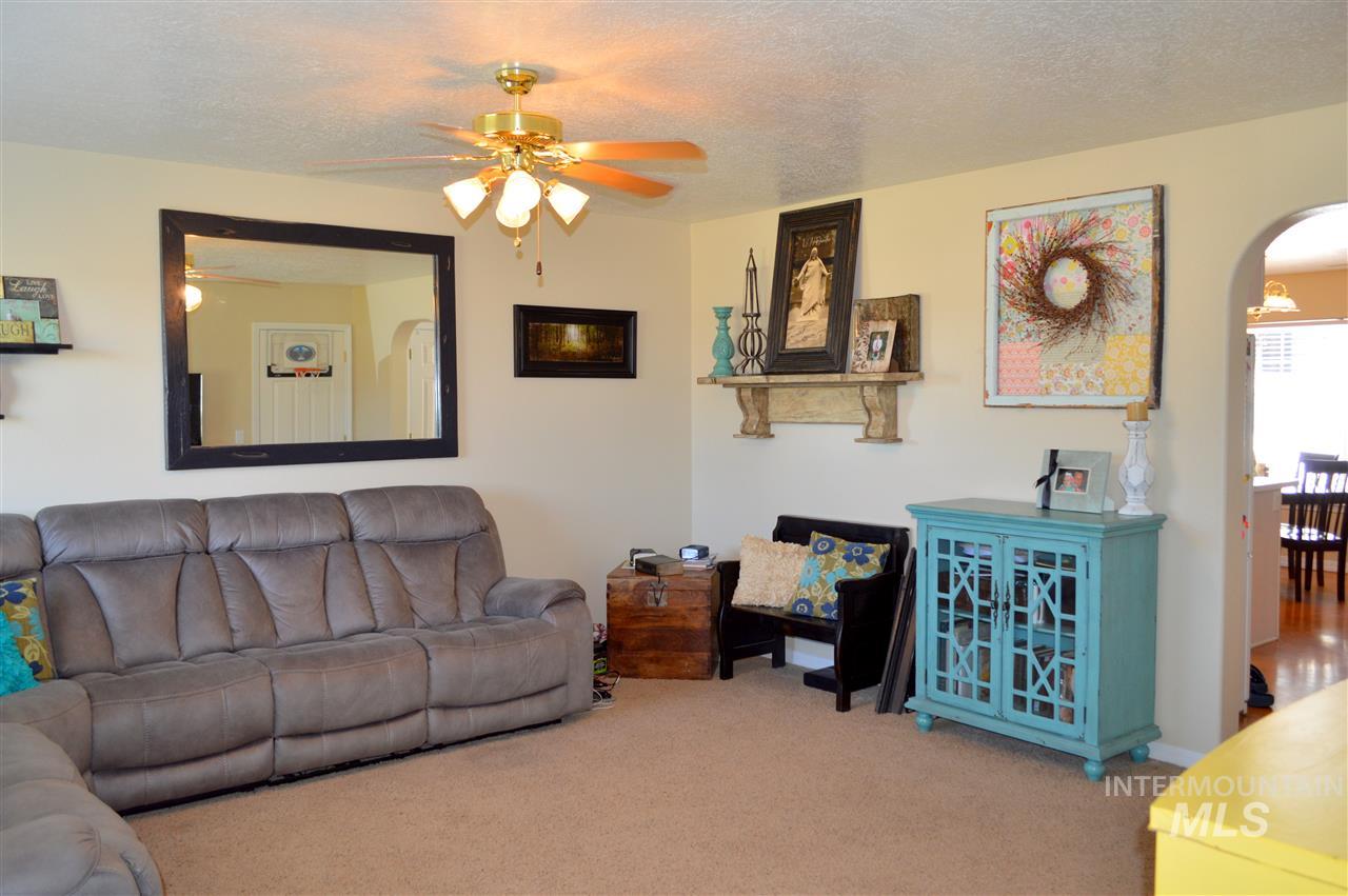 1935 Hampton Way, Twin Falls, Idaho 83301, 3 Bedrooms, 1.5 Bathrooms, Residential For Sale, Price $285,000, 98961678