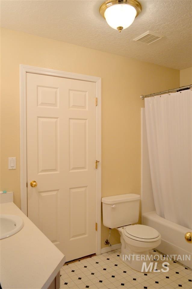 1935 Hampton Way, Twin Falls, Idaho 83301, 3 Bedrooms, 1.5 Bathrooms, Residential For Sale, Price $285,000, 98961678