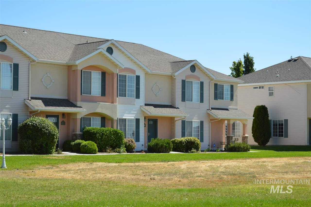 1935 Hampton Way, Twin Falls, Idaho 83301, 3 Bedrooms, 1.5 Bathrooms, Residential For Sale, Price $285,000, 98961678