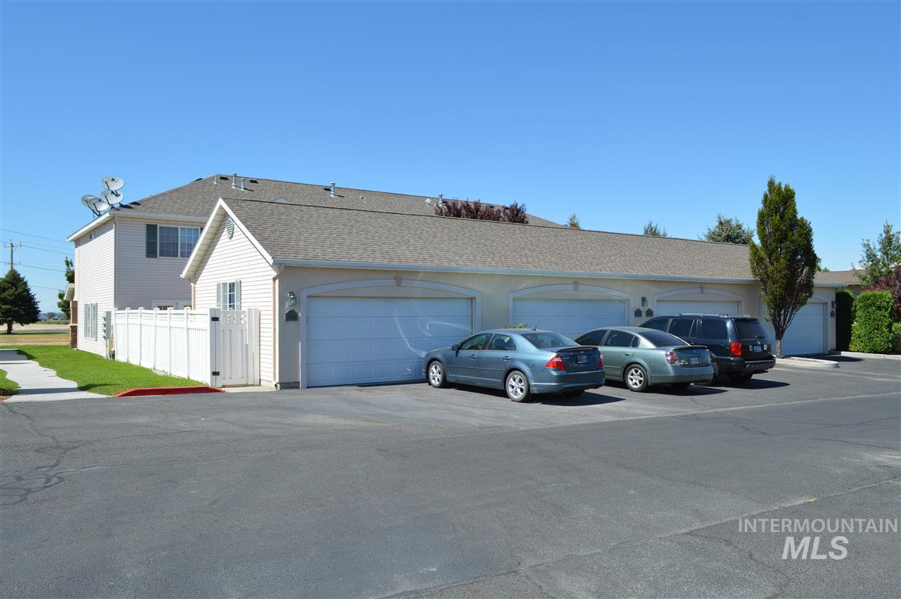 1935 Hampton Way, Twin Falls, Idaho 83301, 3 Bedrooms, 1.5 Bathrooms, Residential For Sale, Price $285,000, 98961678