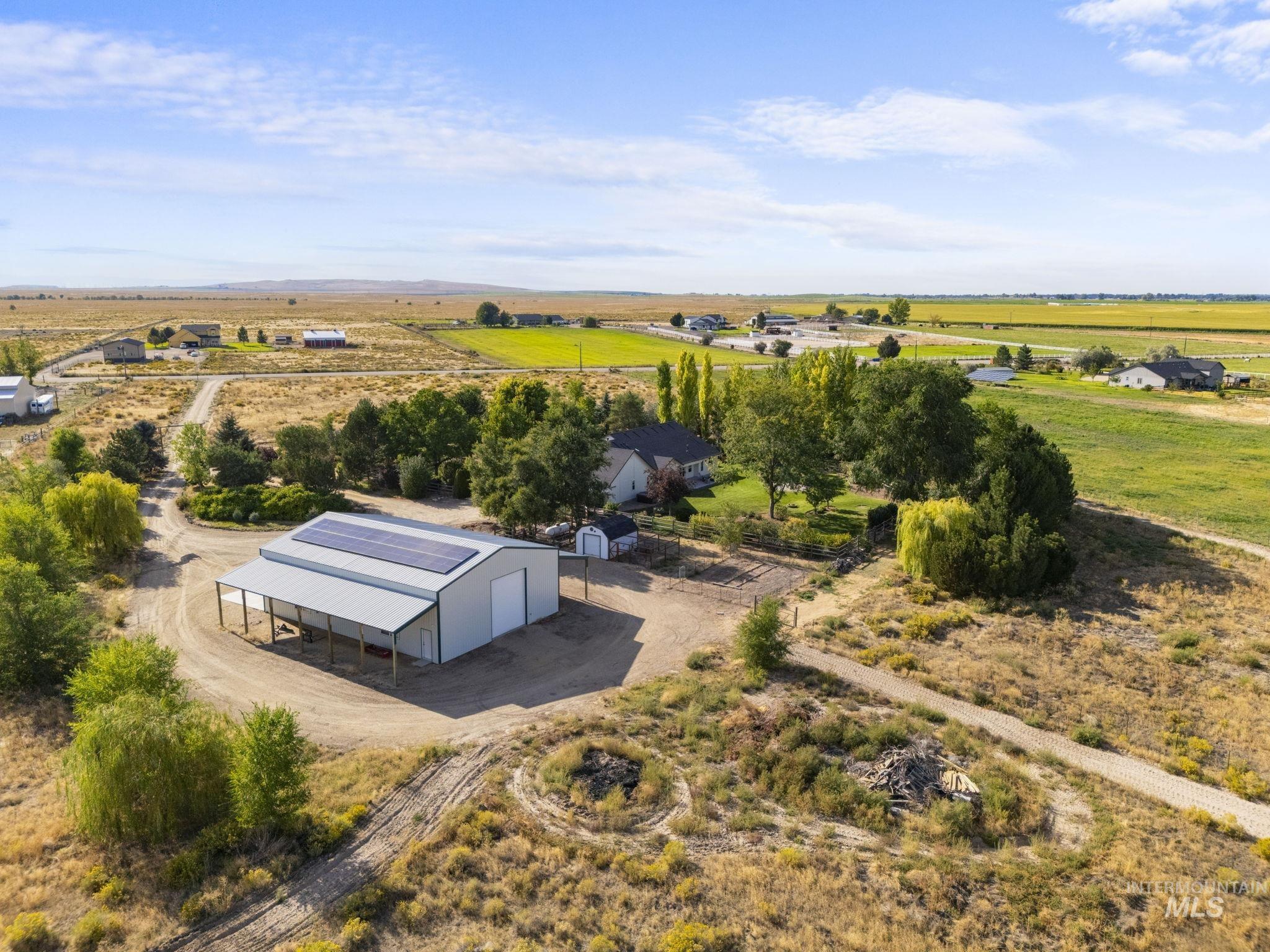 18568 S Cloverdale Rd, Kuna, Idaho 83634, 3 Bedrooms, 2.5 Bathrooms, Residential For Sale, Price $1,149,000, 98961709