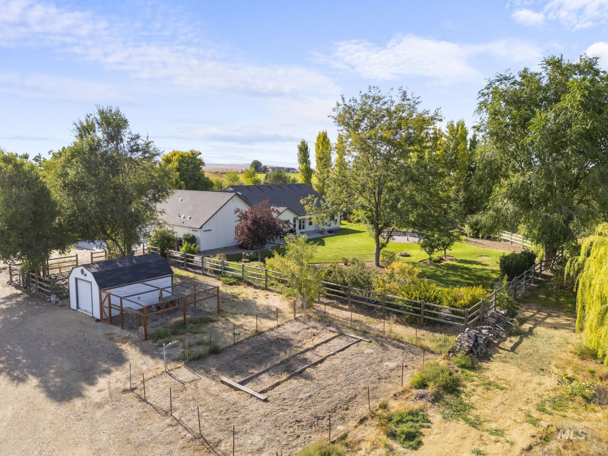 18568 S Cloverdale Rd, Kuna, Idaho 83634, 3 Bedrooms, 2.5 Bathrooms, Residential For Sale, Price $1,149,000, 98961709