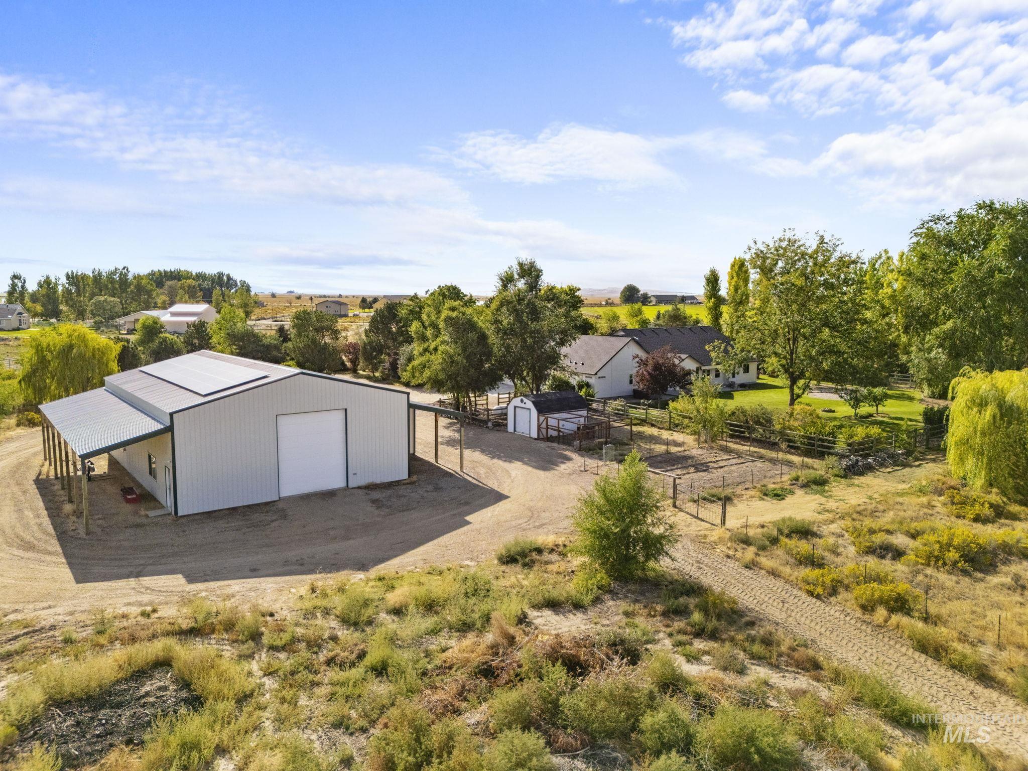 18568 S Cloverdale Rd, Kuna, Idaho 83634, 3 Bedrooms, 2.5 Bathrooms, Residential For Sale, Price $1,149,000, 98961709